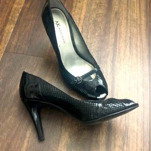 Anne Klein peek a boo pumps